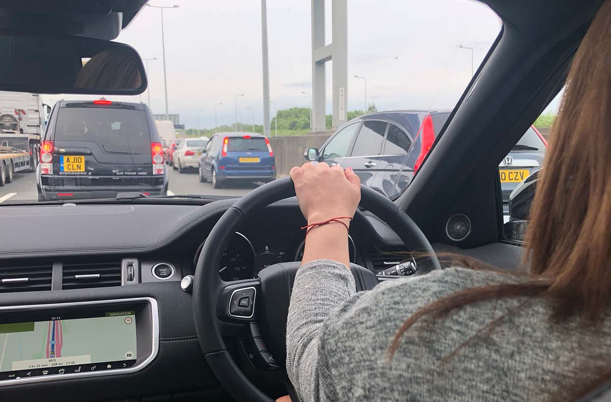 Driving in the UK-traffic